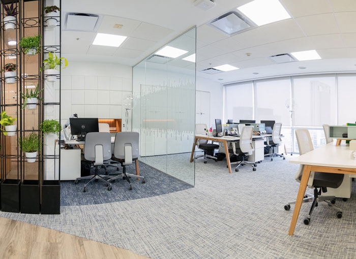 閔行280平化妝品公司辦公室裝修設(shè)計-第3張圖片-上海古都建筑設(shè)計集團