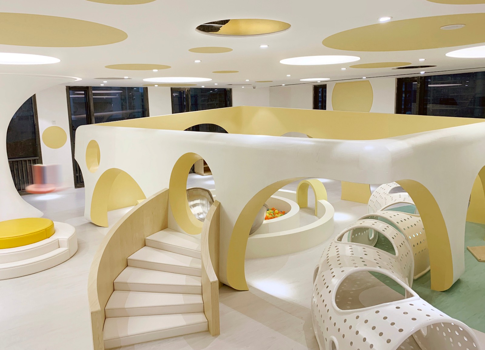 普陀區(qū)親子娛樂辦公室裝修設(shè)計(jì)案例-第4張圖片-上海古都建筑設(shè)計(jì)集團(tuán)