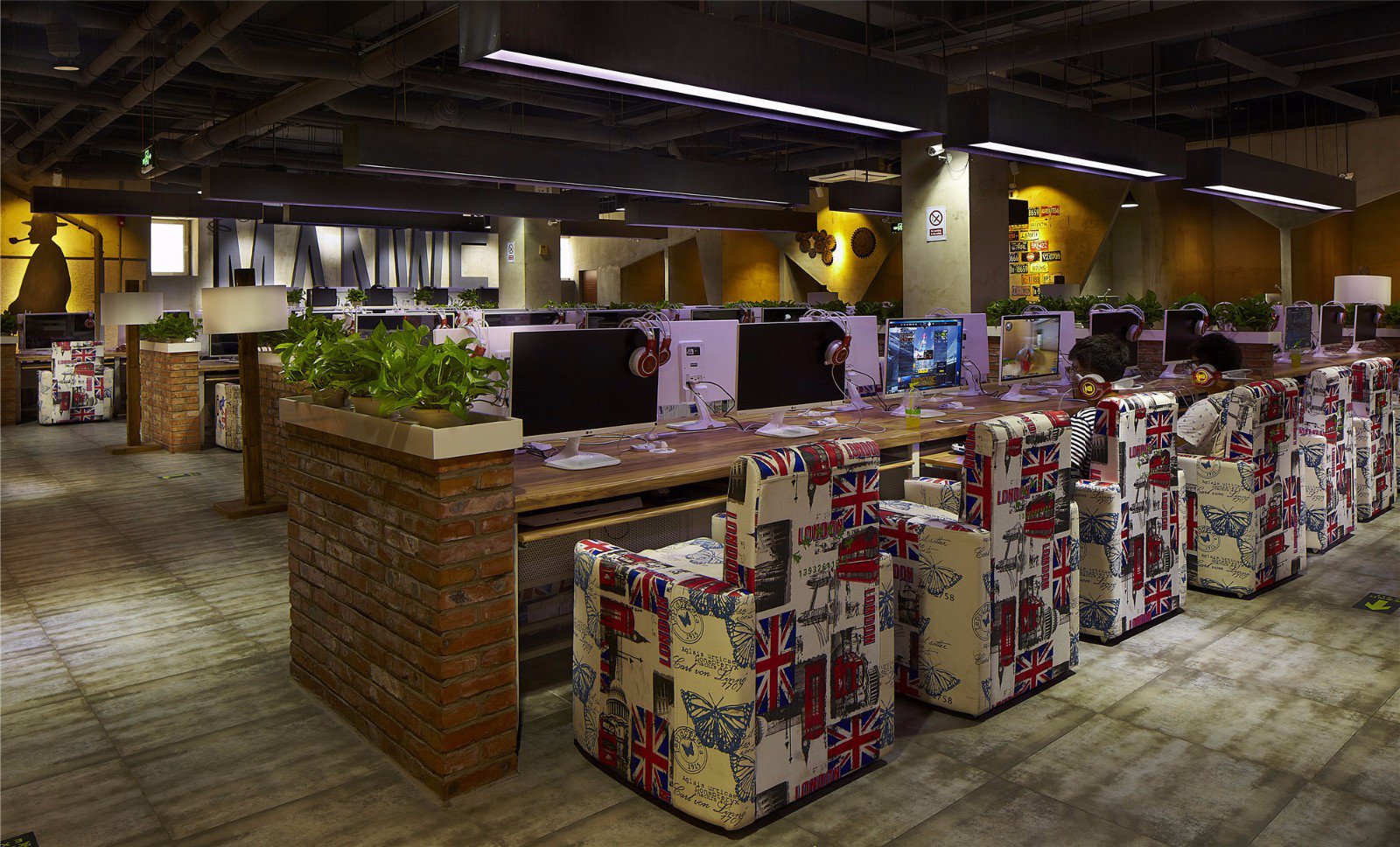 浦東新區工業風網吧裝修設計-第2張圖片-上海古都建筑設計集團