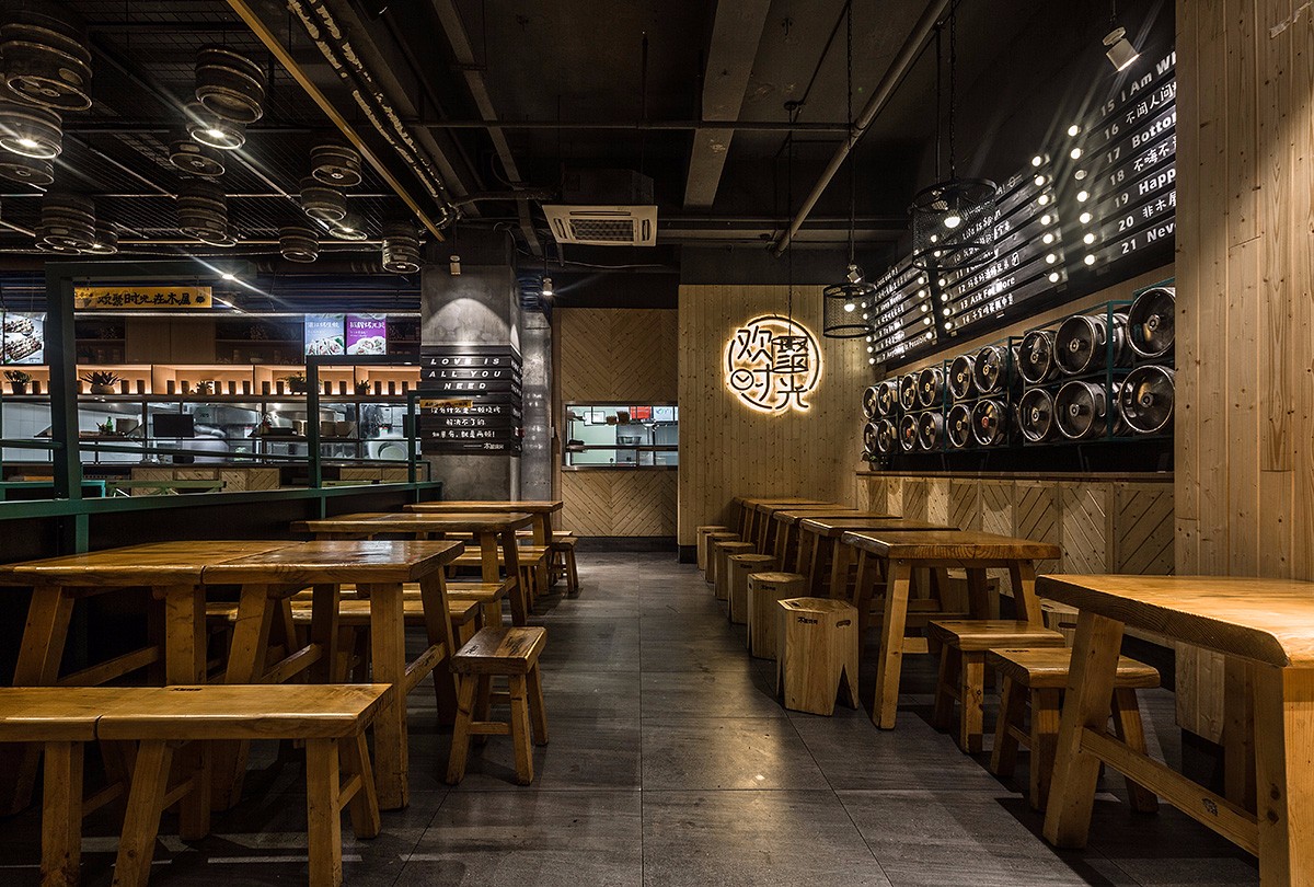 全木風格燒烤店裝修設計-第1張圖片-上海古都建筑設計集團