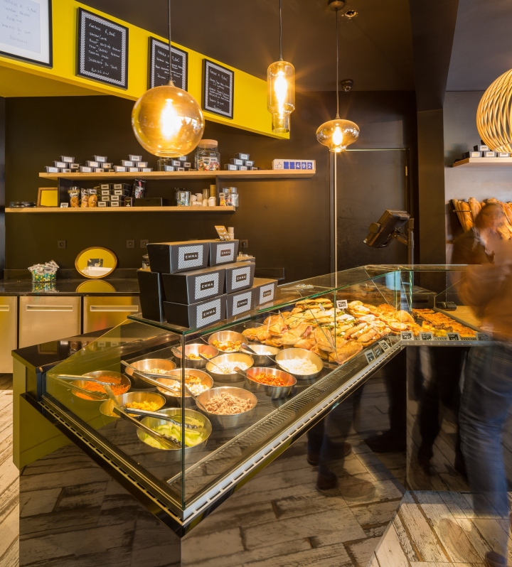 新型時尚簡約蛋糕店裝修設(shè)計-第4張圖片-上海古都建筑設(shè)計集團