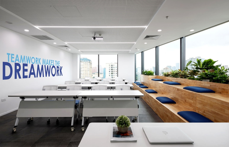 900平米科技公司新辦公室設(shè)計(jì)布局-辦公室裝修設(shè)計(jì)效果圖-第2張圖片-上海古都建筑設(shè)計(jì)集團(tuán)