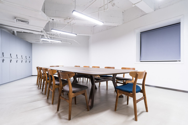 奉賢1600平米時裝公司辦公室裝潢設計-辦公室裝修設計效果圖-第6張圖片-上海古都建筑設計集團