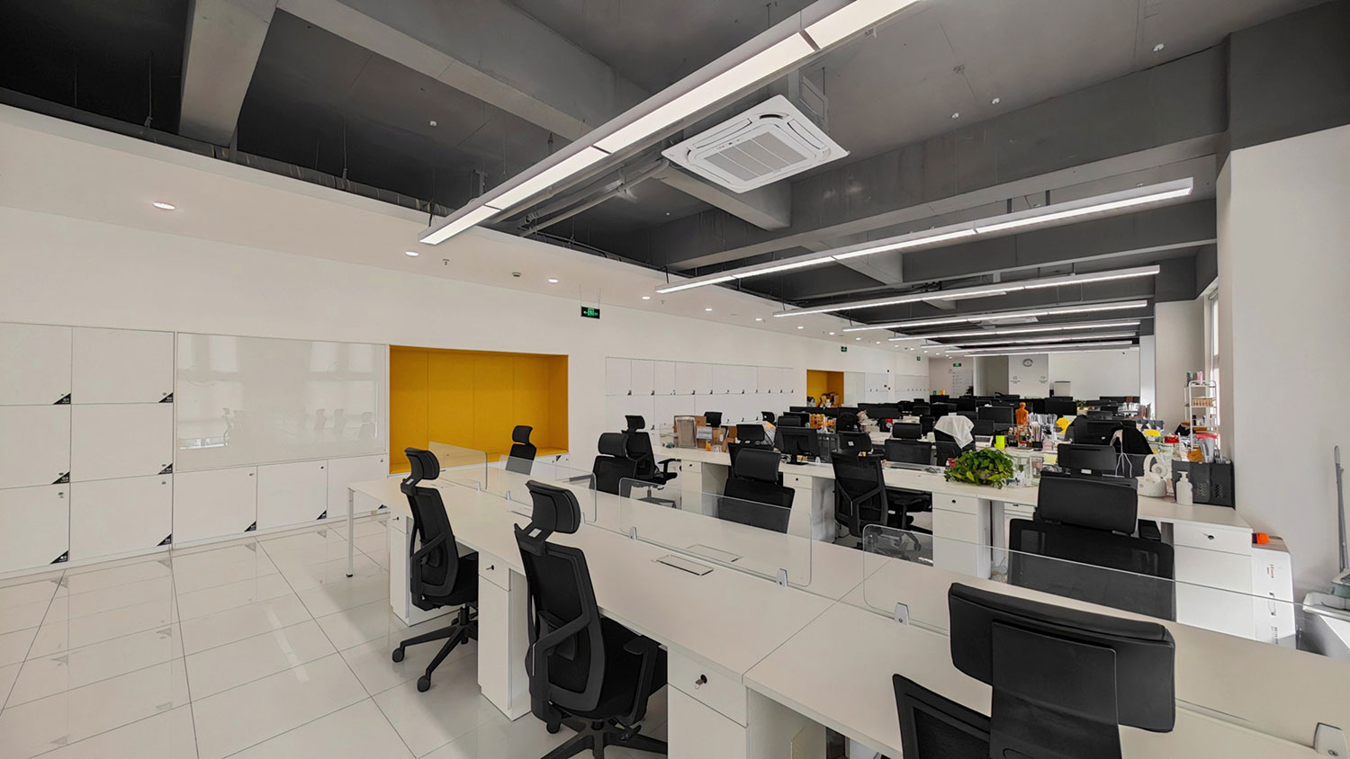 虹口1900生物科技公司辦公場所裝潢設計-辦公室裝修設計效果圖-第3張圖片-上海古都建筑設計集團